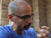 El escritor dominicano Junot Díaz confiesa su calvario